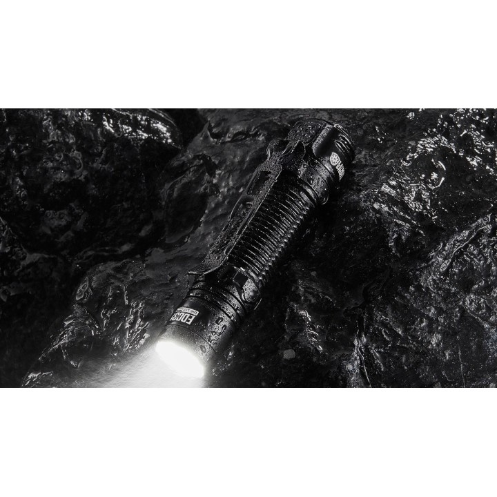 Nitecore EDC31 – Lanternă EDC LUMIN SHIELD
