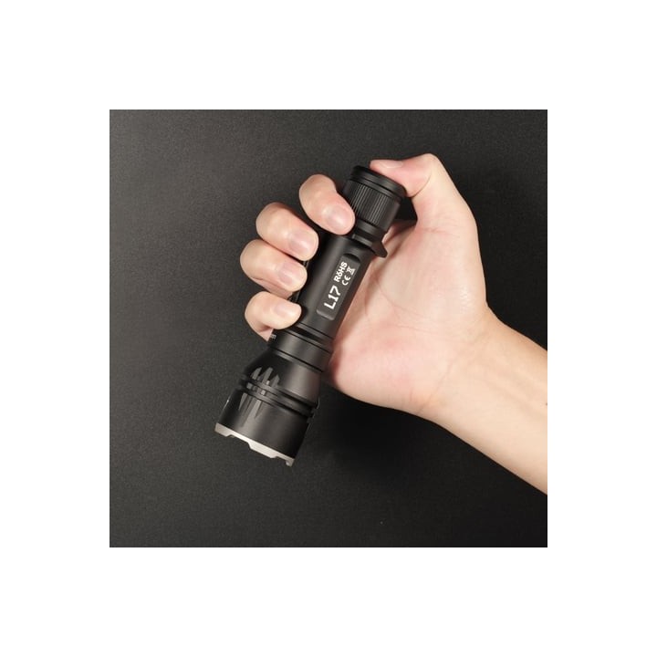 Acebeam L17 — lanternă cu fascicul concentrat | Elanterna