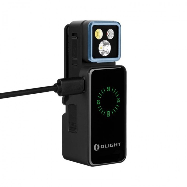 Lanternă Olight Oclip 2 Pro Premium cu stație de încărcare — încărcarea stației