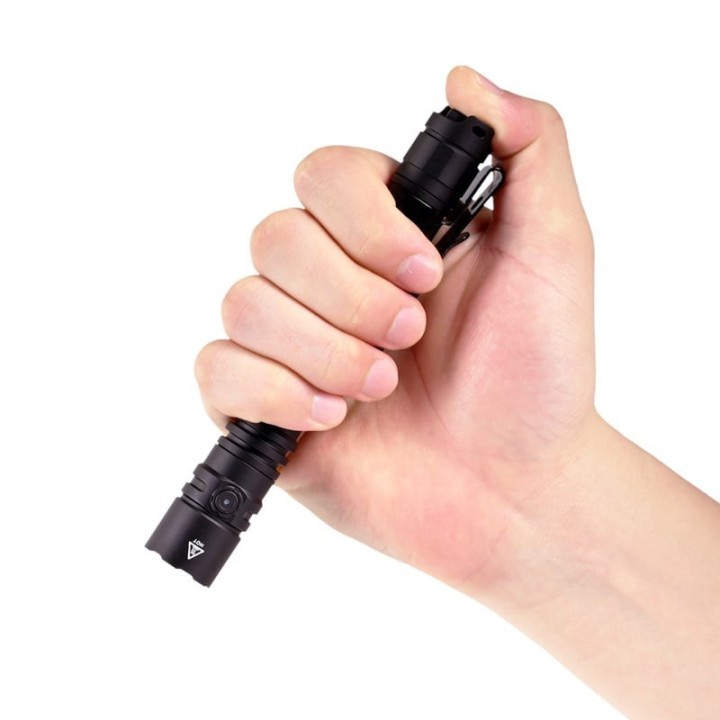 Lanternă Acebeam TAC 2AA negru, 1600 lm, 181 m