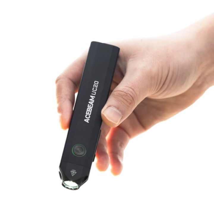 Acebeam UC20 BLACK – Dimensiune în mână