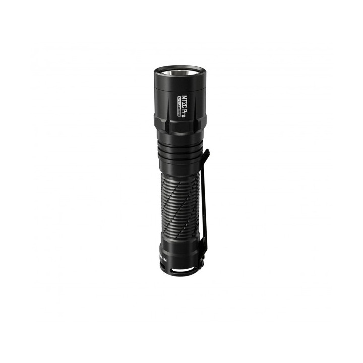 Nitecore MT2C Pro — lanternă 1800 lm, 520 m, acumulator USB-C — detaliu și utilizare