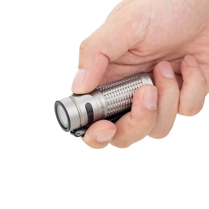 Olight Baton 3 Inox - Lanterna reîncărcabilă | Elanterna