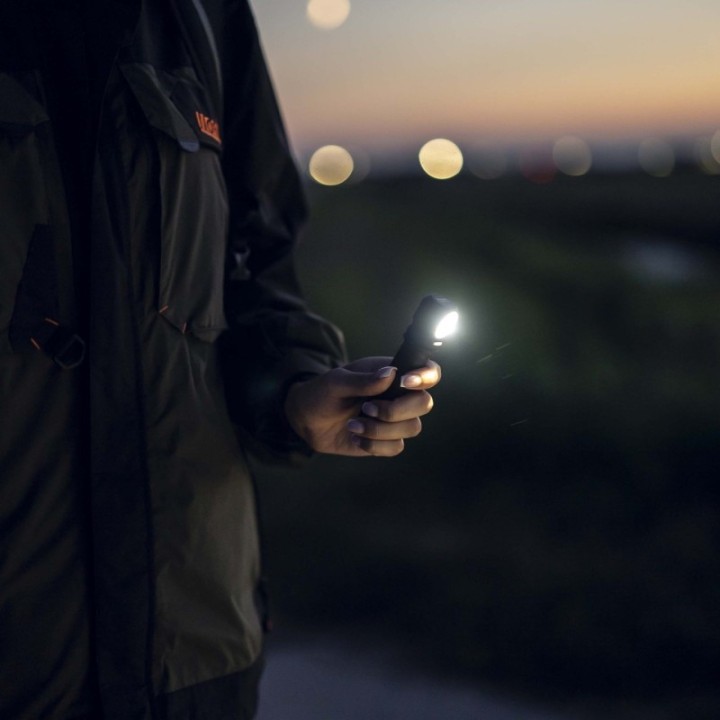 Armytek Wizard C2 PRO MAX LONG RANGE - Lanterna frontală reîncărcabilă | Elanterna